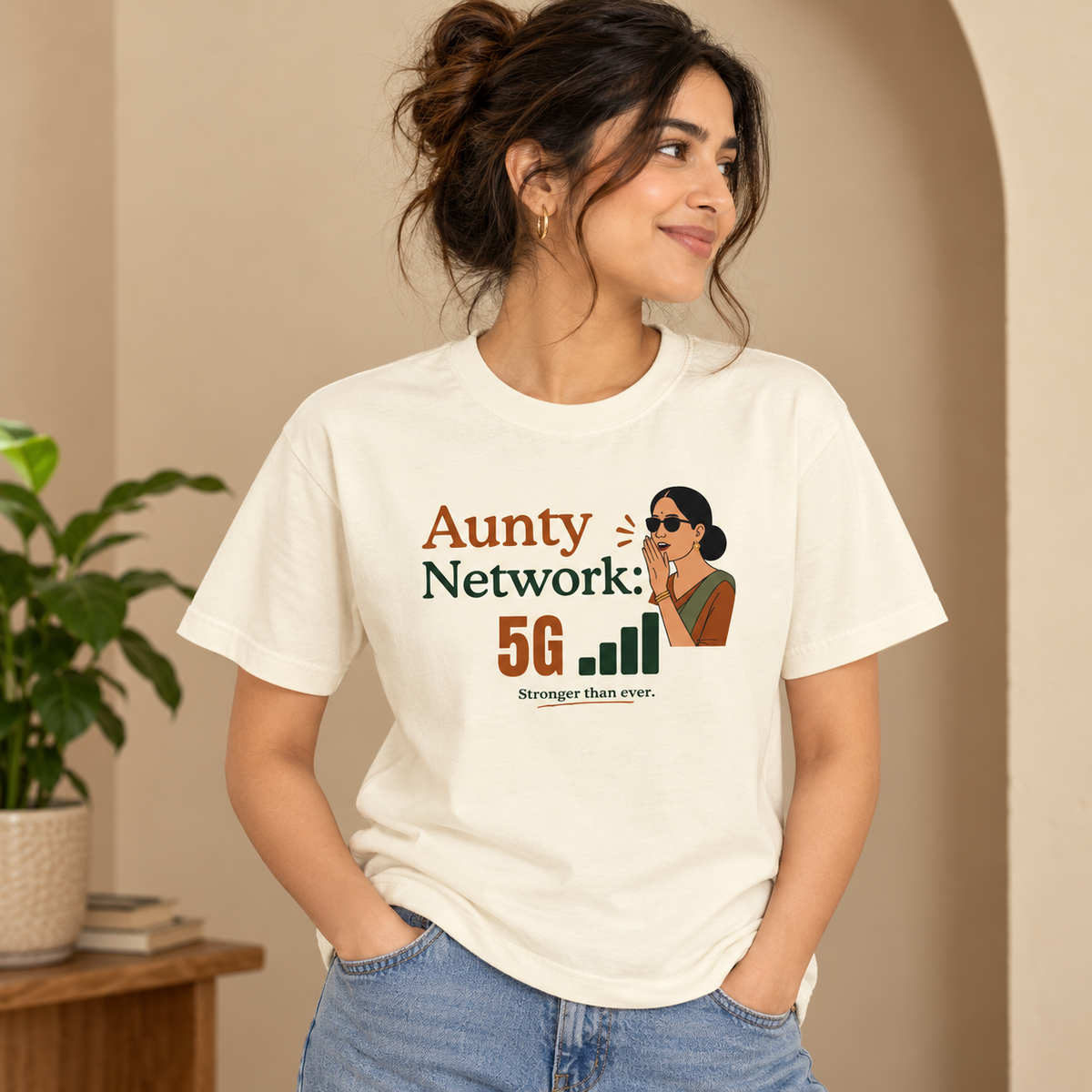 Aunty Network – Women's T-Shirt – Off White
